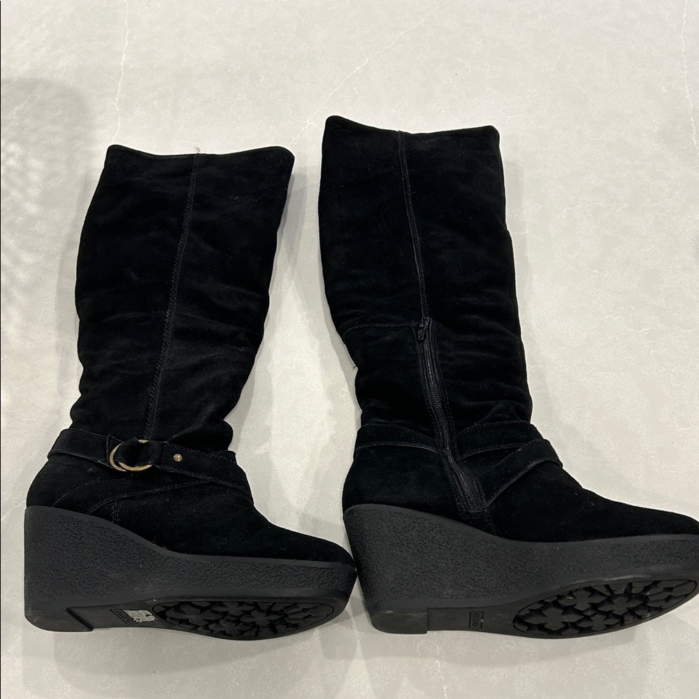 Aldo Black suede Wedge Boots size 10